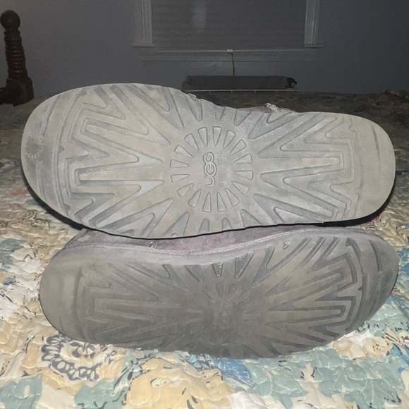 UGG CLASSIC TALL SHEEPSKIN GREY - Picture 6 of 7